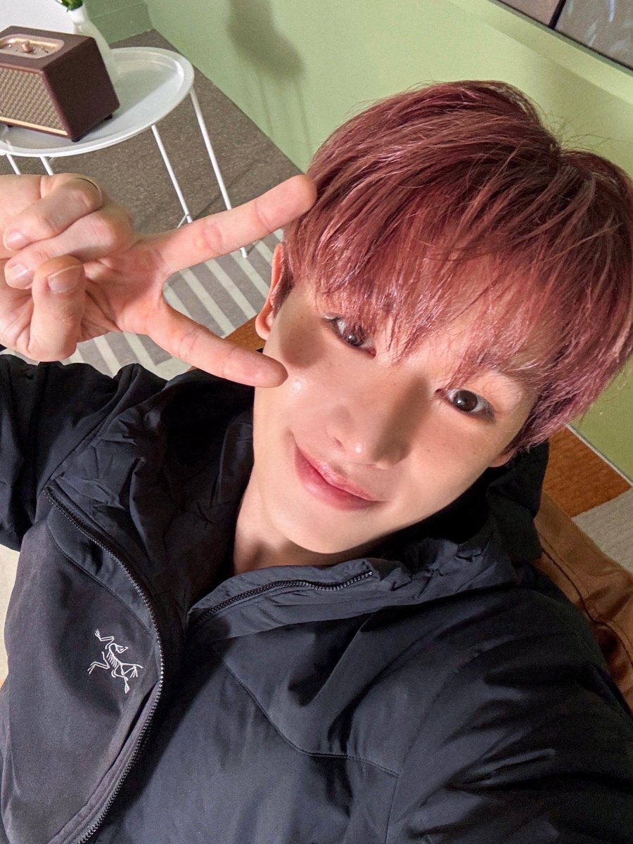 official__wonho's tweet image. 위니들 덕분에 세상에 나온 신드롬!!
고맙고 사랑해💙

#원호 #WONHO