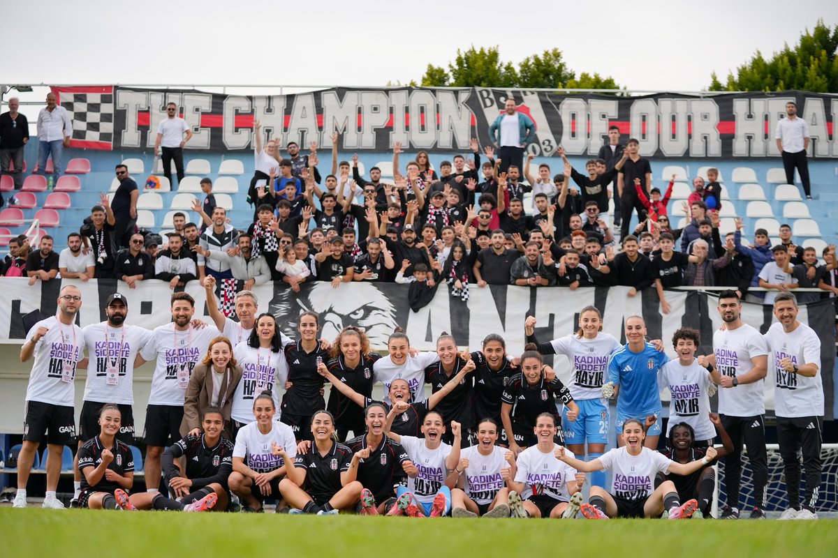 Beşiktaş Ailesi. 🦅