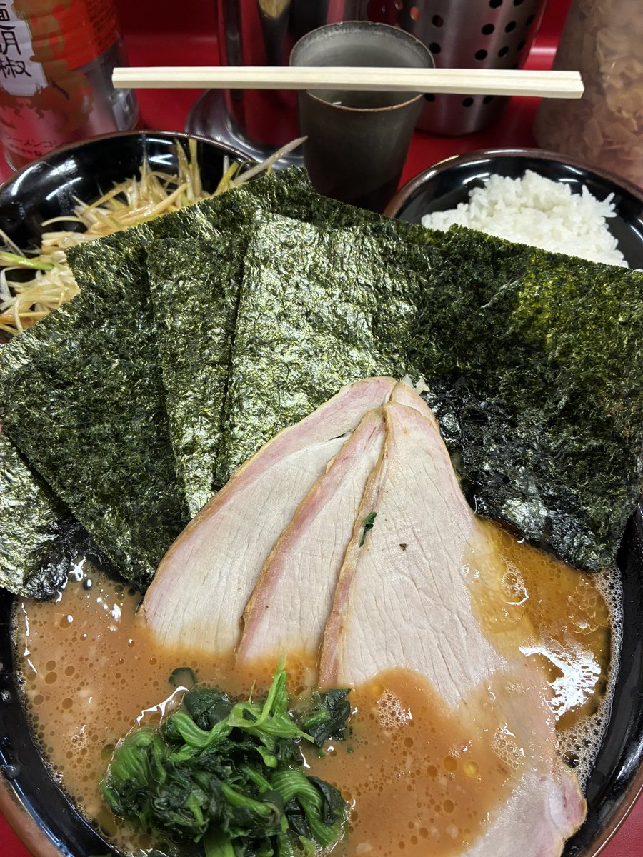 ☆hanahanaページです☆ HANA、華やかな第一歩──デビュー曲「ROSE」が“JAPAN Hot 100”1位を