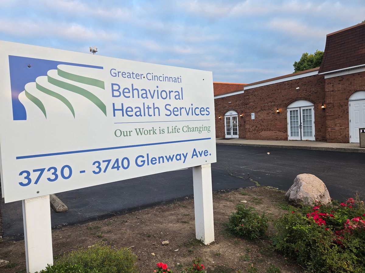 GCBHS's tweet image. Our #GCBHS Glenway building is a “hub” for all substance use disorder (SUD) services in Hamilton County. Read more about bringing the teams together to help those struggling with SUD: gcbhs.com/post/hamilton-… 
If you need help call our Recovery Service Line - 513-302-0070.