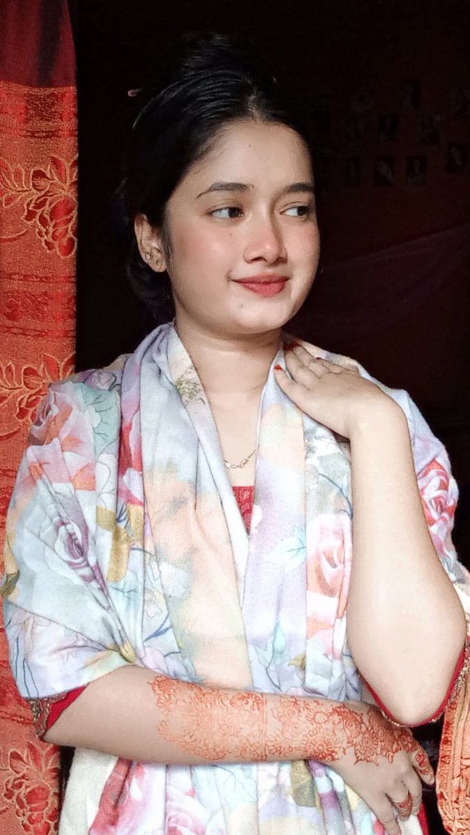 Sumayatasnim_'s tweet image. শীত শীত ভাব কিসের জেনো অভাব😁🥺🫶🏾