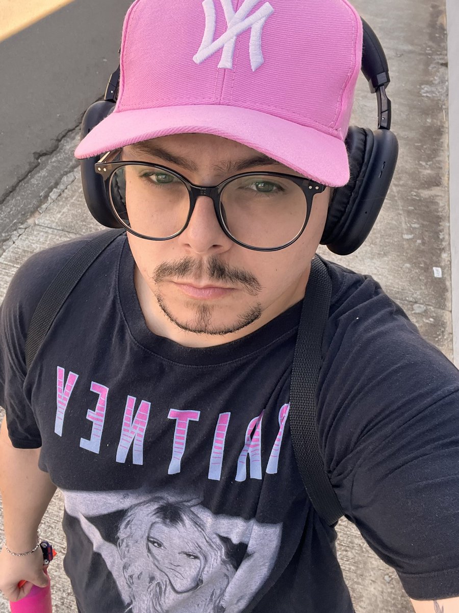 hottsgo's tweet image. Britney me acompanhando no treino 💪🏻 hahs