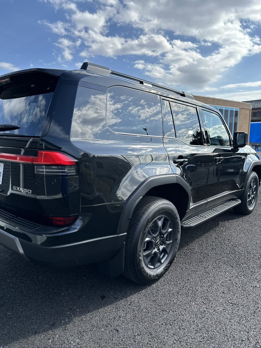 11/16~21
LEXUS GX

✓XPEL Fusion Plus CLASSIC
    (ボディ用セラミックコーティング)

✓XPEL Fusion Plus GLASS
   (窓用セラミックコーティング)

以前、セラミックを施工させて頂いた
お客様からのご紹介でご入庫頂きました。

バッチリ仕上げさせて頂きました💪