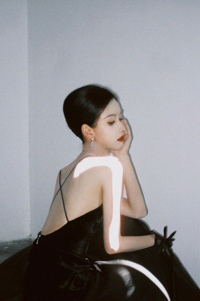 wosyom's tweet image. 251123 진도령 샤오홍슈

#진도령 #陈都灵 #ChenDuling