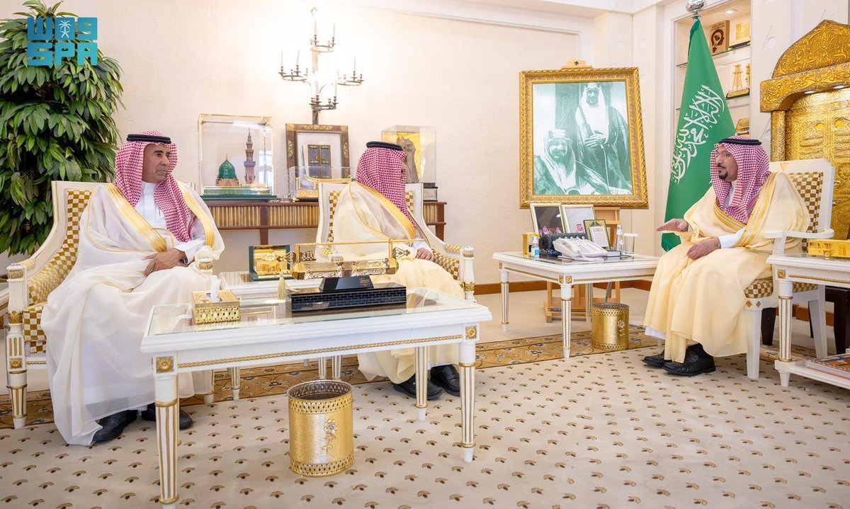 SPAregions's tweet photo. أمير القصيم يرعى توقيع شراكة مجتمعية لتقديم الخدمات التعليمية للأيتام.
https://t.co/9jrKGrdqaM
#واس https://t.co/H6C3s6pfJ0