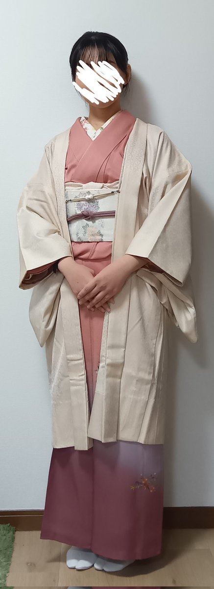 naclkclrbcl's tweet photo. 2025/11/23 コーデ日記

今年の紅葉第二弾！ということで、白鳥庭園に行ってきました🍁
抹茶アフォガードおいしかった😄
旦那さんが食べてたお菓子もおいしそうだったので、今度行くときは狙ってみます👀 https://t.co/UwYrqtolEs