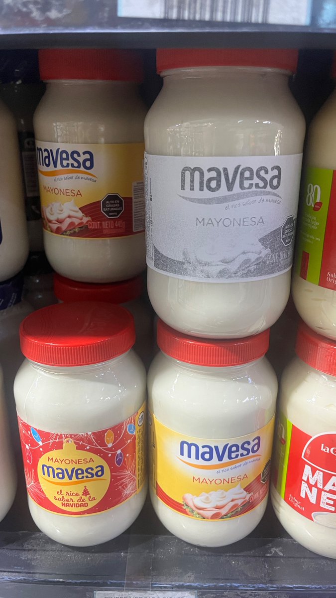 yeleon's tweet image. Que nervios, no sé cuál de todas las versiones llevarme xD