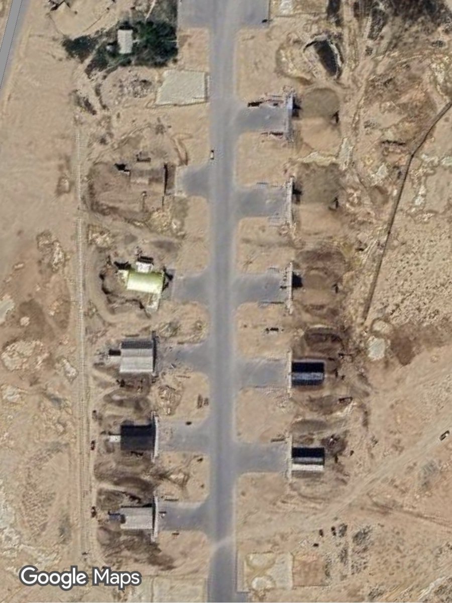 DefenseNewspk's tweet image. Satellite imagery from Nasosnaya Air Base in Azerbaijan shows the construction of new Hangers &amp;amp; Hardened Aircraft Shelters. Nasosnaya is where the new JF-17s being delivered from Pakistan will be stationed. 
[Credits: @BasedIMINT]

#jf17 #azerbaijan #Pakistan