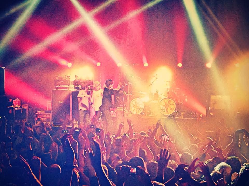 Simon M. tweet media