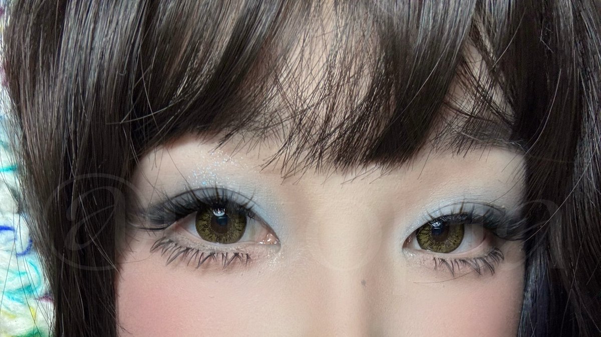 哎呀我真的好喜欢这个眼妆呀。我好会画好漂亮呀＞_＜