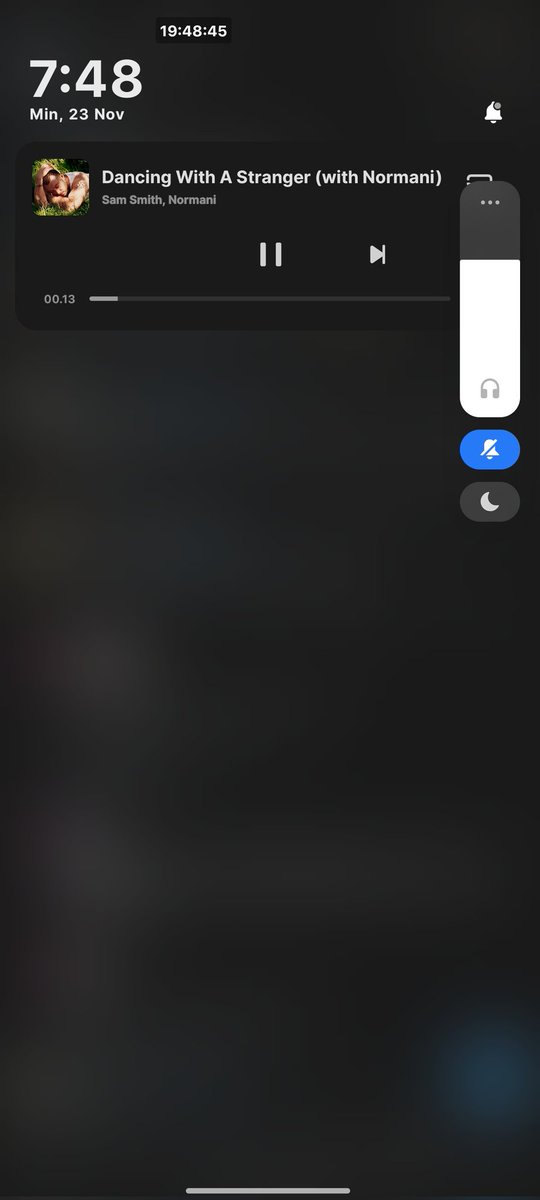 HalloAldi1414's tweet image. Suka banget sama lagu sam smith
with #soundcore #R50iNC #byAnker