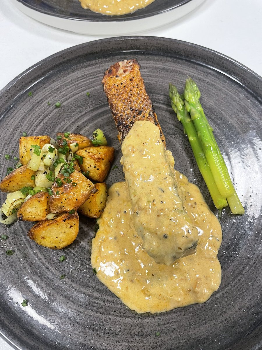 MrStobbart2023's tweet photo. Noah and Olivia took part in the @SBFutureChef competition at @FVCollege Stirling on Friday and produced two fantastic dishes. 

Very proud of both and amazing that Olivia won with her Cajun Spiced Salmon with charred leek roasted potatoes and steamed asparagus.

@wallacehighsch https://t.co/mLnDSugwiK