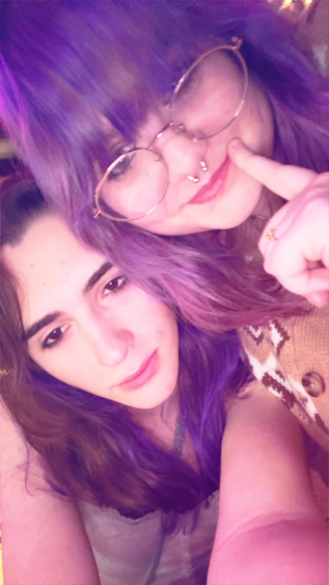 luvelunaa's tweet image. my girwin and beren 😢😢😢😢