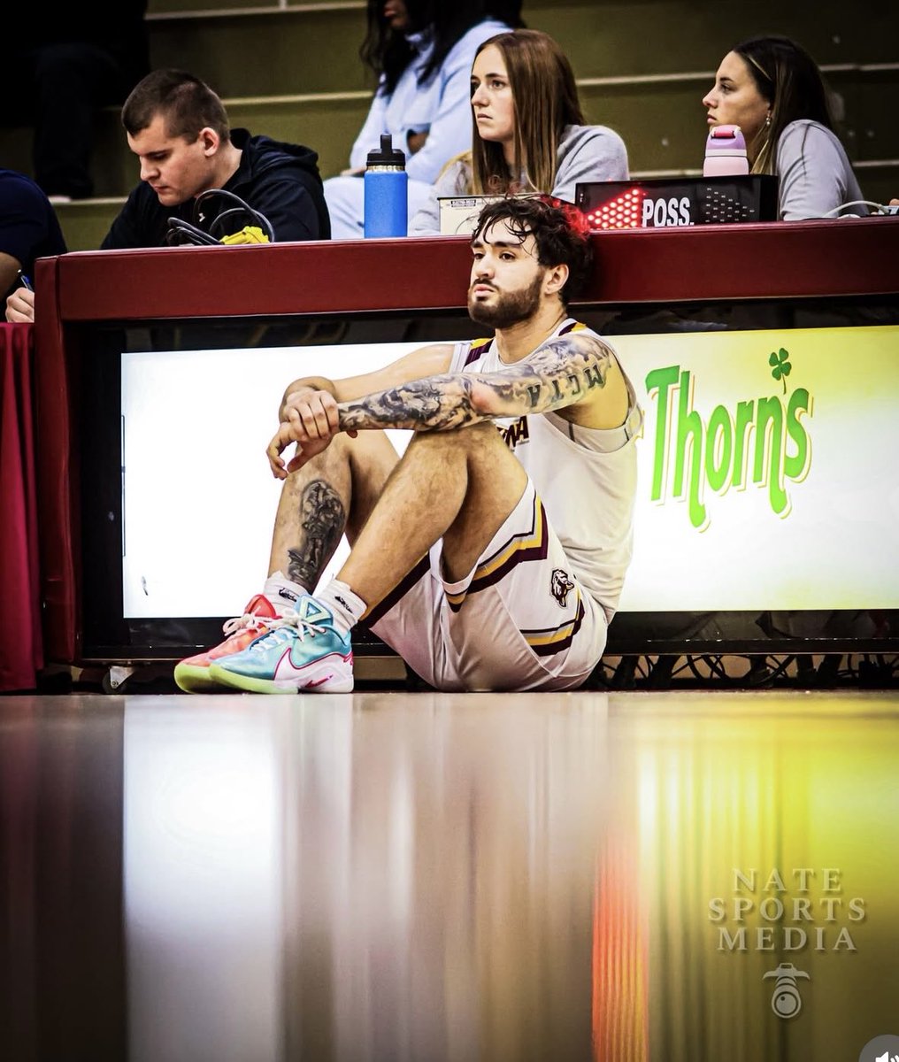 Jeanne 💫 tweet media