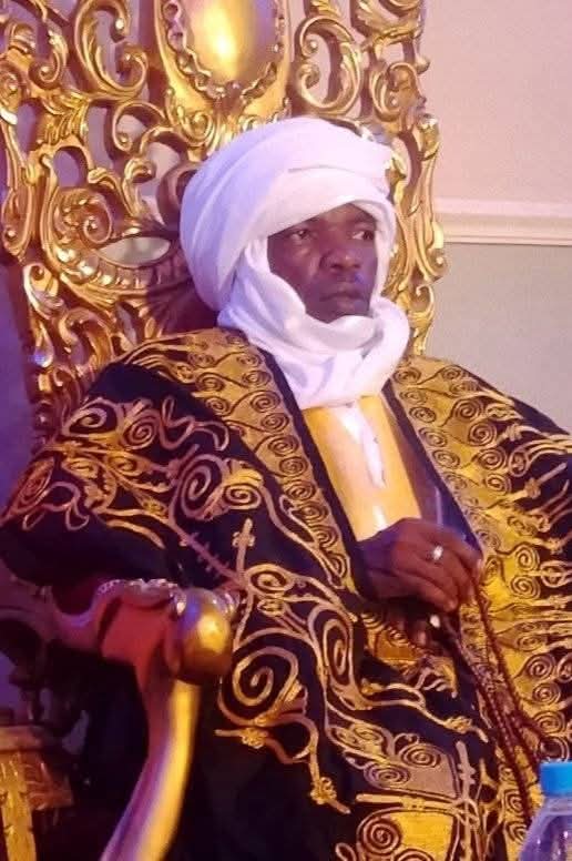 aboubacarybarma's tweet photo. Le nouveau 
#Kazelma #Komadougou Hassan Mamadou Abba Kiari succède au défunt Katzelma Mamadou Abba Kiari, décédé tragiquement le 15 décembre 2024, des suites d'un accident de circulation sur la RN1 entre Djajeri et Goudoumaria, dans la région de #Diffa.
#Niger https://t.co/HI31PscD3v