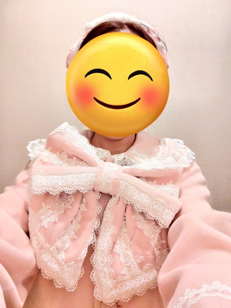 今日からChalmiereのメニーリボンコートを開封🩷 リボンとレース