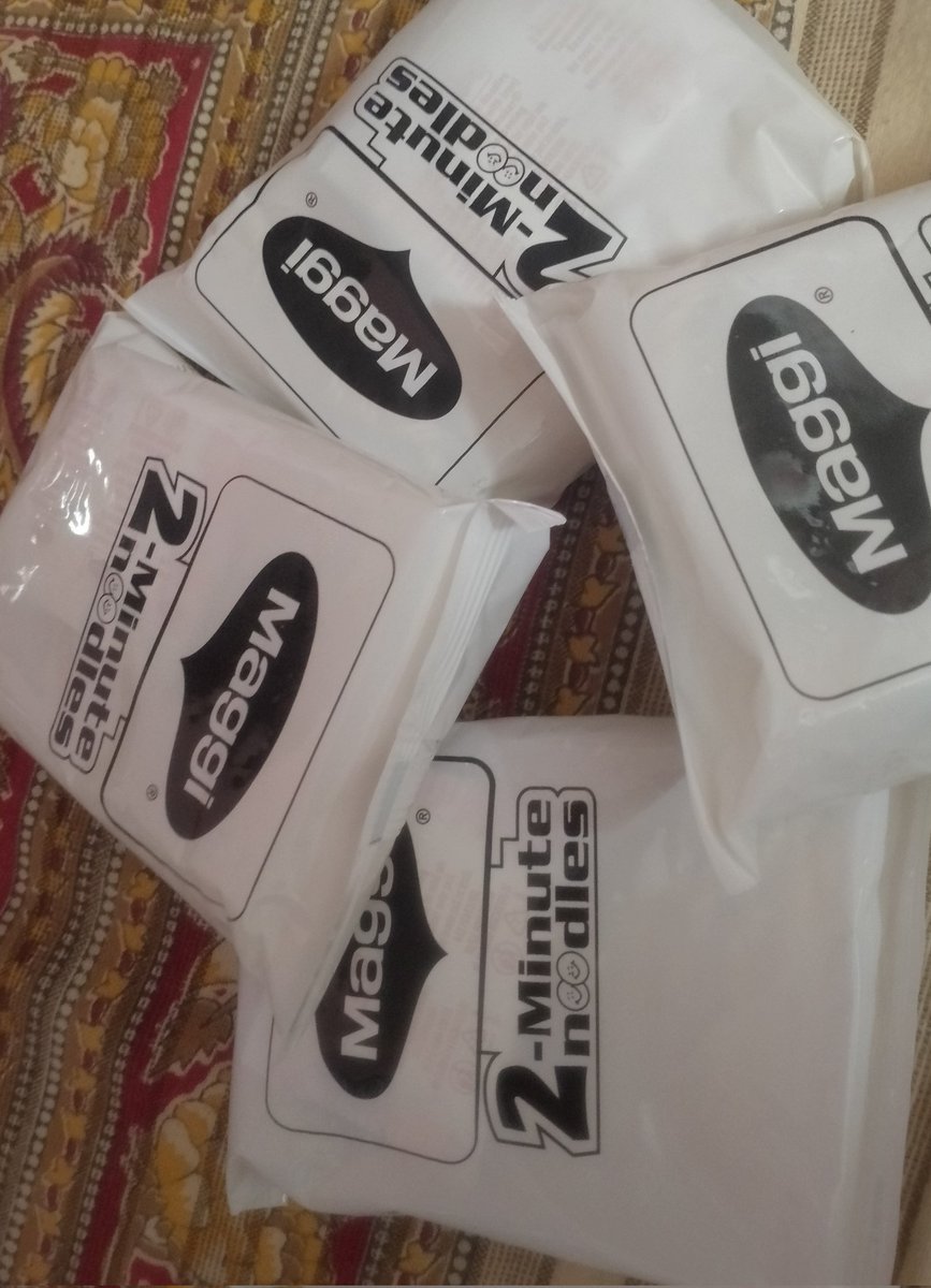 spsingh028's tweet image. नई पैकिंग में मैगी बिक रही है ,
 @NestleIndia बताएं इसकी गुणवत्ता ठीक है या नहीं.?
#maggie