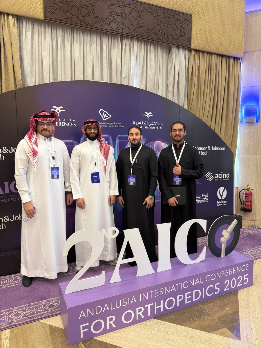 الحمدلله، سعدت بحضور وتقديم ٢ من الابحاث في مؤتمر الاندلسية الدولي للعظام بنسخته الثانية ⚒️🦴
كل الشكر لفريقي البحث الرائعين على تعاونهم، والشكر موصول للدكتور <a href="/DrMajedAlosaimi/">د. ماجد العصيمي</a> على اشرافه على البحث.