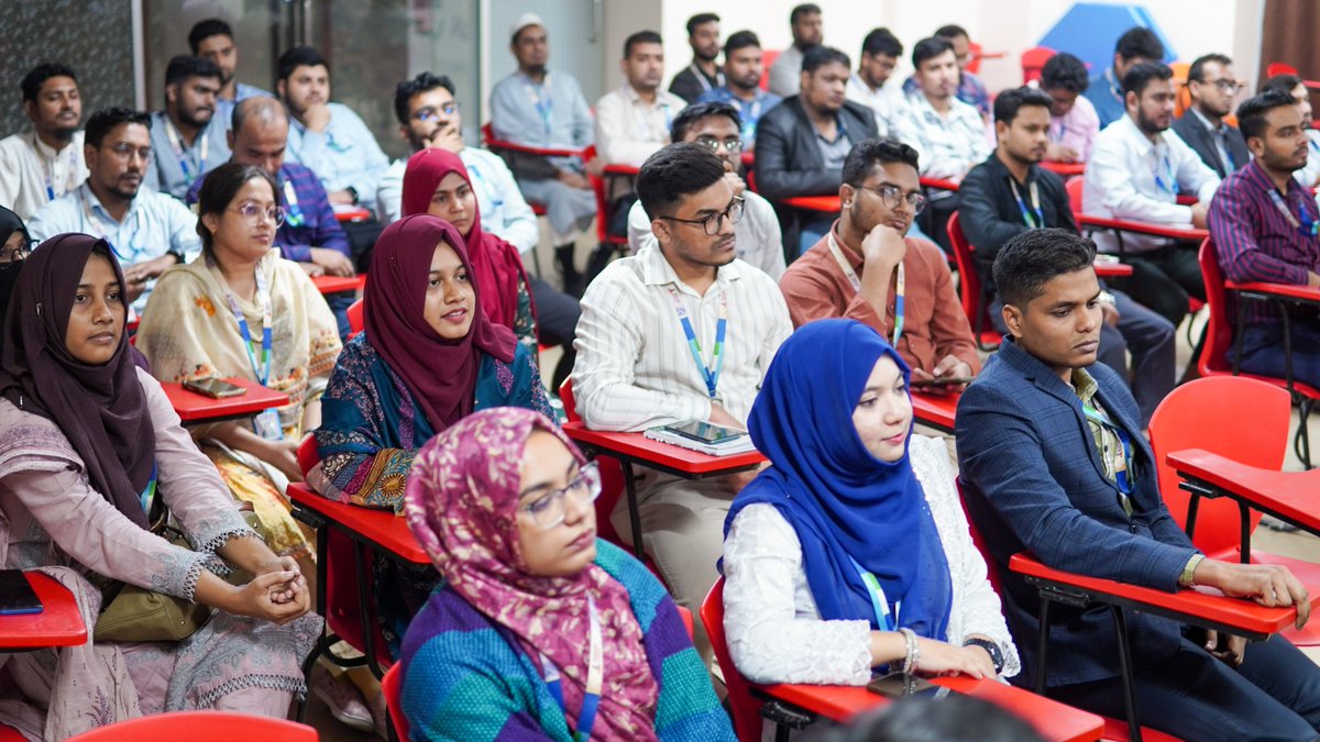 DaffodilPoly's tweet image. 👏বাংলাদেশ সরকারের ASSET প্রকল্পের আওতায় ড্যাফোডিল পলিটেকনিকে শুরু হয়েছে &apos;Driving Real-World Impact Through Challenge-Based Learning&apos; বিষয়ে ৫ দিনব্যাপী ইন-হাউজ টিচার্স ট্রেনিং।

#Daffodilpolytechnic #DiplomaEngineering #ASSET