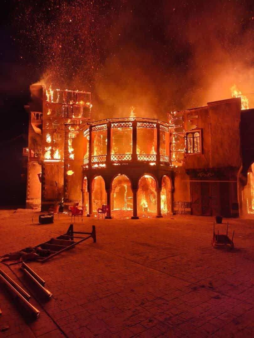 RashaShurbatji's tweet image. حريق ديكورات مسلسل #النويلاتي اليوم مؤسف كتير، بس أهم شي أنو الكل بخير، الحمدلله على سلامة الجميع.
رغم كل شي شركة #غولدن_لاين مكملة تصوير بعد أيام قليلة وبتمنى الله يعوض يزن والشركة بنجاح كبير بعد كل شي صار

كل التضامن مع المنتجَين ديالا ونايف الأحمر

#رشا_شربتجي