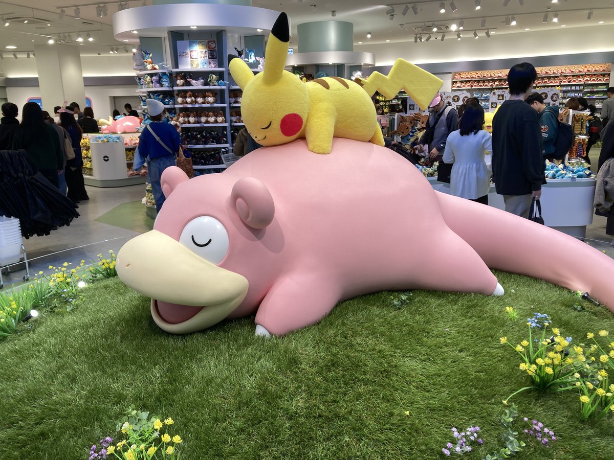 tanio_RIN's tweet photo. ポケセンのために香川県行ってきました
整理券配布の入場規制されてて少し焦りました笑
うどんも食べれたしヤドンも見れたし大満足です
しかし日帰り旅行だと疲れる… https://t.co/YQAIuCtJUD