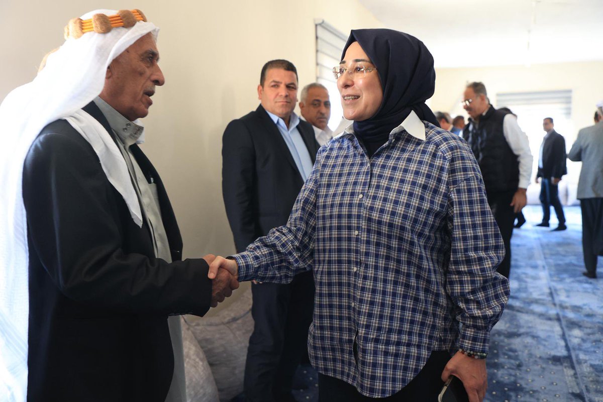 CYAZMAC's tweet image. 📍Hamzababa Kırsal Mahallesi / Eyyübiye 

Köylerimizden şehirlerimize kadar milletimizin sesine kulak veriyor, her alanda gönül köprüleri kurmaya devam ediyoruz. 

Kıymetli yol arkadaşlarım, Eyyübiye Belediye Başkanımız Mehmet Kuş, AK Parti Eyyübiye İlçe Başkanımız Süleyman…