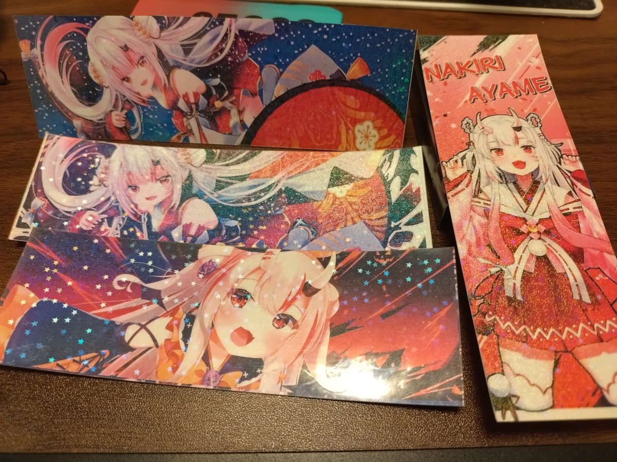 nakiriayame0 さんから 新型の箱ステを頂きました✨キラキラの星型の色