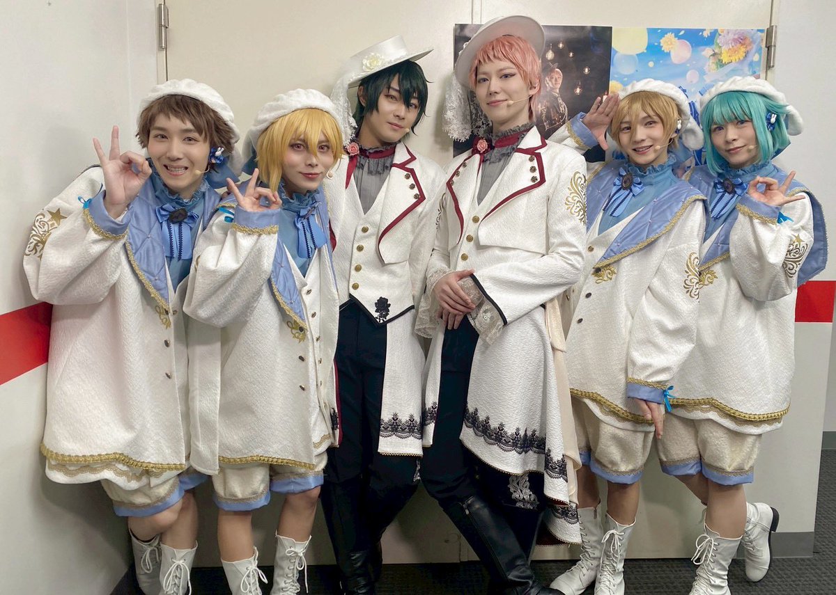 『あんさんぶるスターズ！THE STAGE』
💐-Blessing Moment-💐

無事に千秋楽の幕が下りました！

友也くんに大切なことをたくさん
思い出させてもらいました。

今日までたくさんの愛情を
注いでくださった皆様に感謝と
祝福の念を込めて

ここまで走らせてくれて
本当にありがとうございました..!!