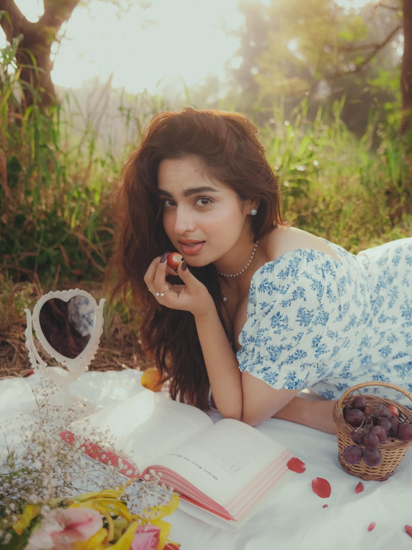 G6cQxpSaIAI9Bq7?format=jpg&name=large