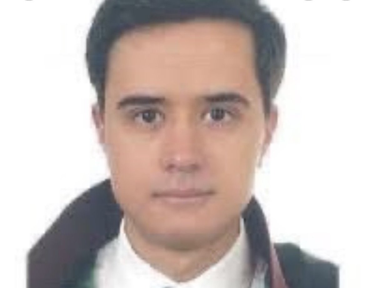 Bunu bilmeyen mecrayı terketsin zaten, <a href="/sonkezchpai/">Sebastian Trudeau (Yeni)</a> hesabınıda kullanan firari Fetö'cü Orhun Çetinyürek.. Bu piç 👇Kanada'da firari.