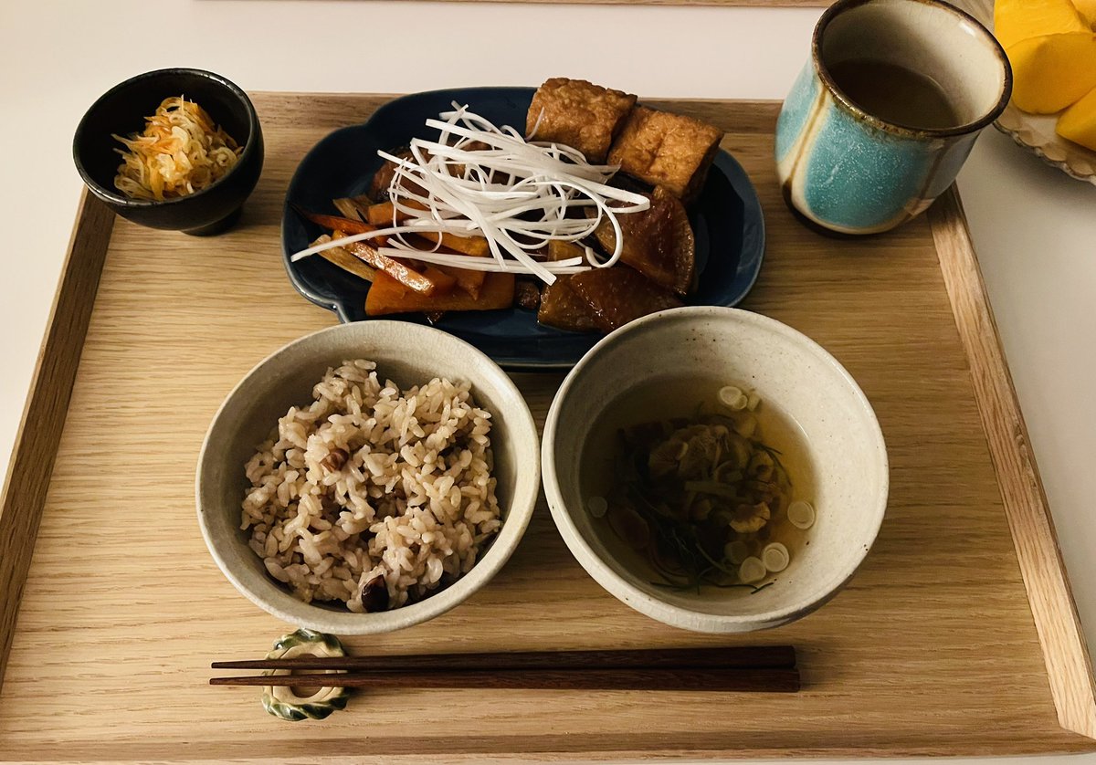 今日の晩御飯はぶり大根(白髪ネギで埋もれて見えない)🐟😌✨
