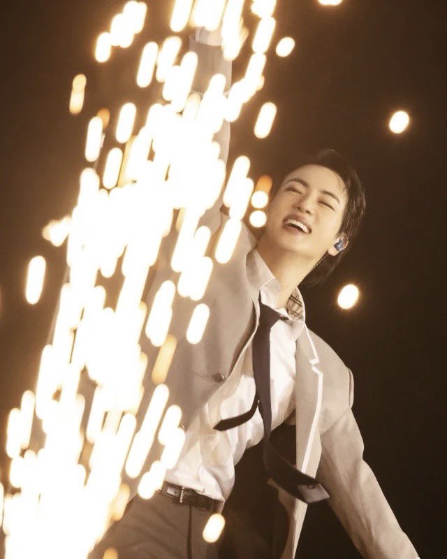 Today I want to vote 15 times for #RunningWild by #Jin for