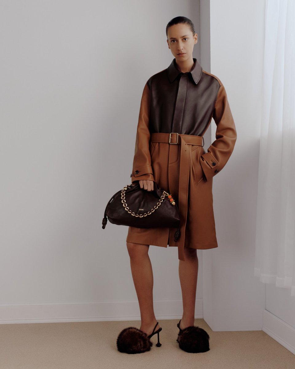 Barneys New York tweet media