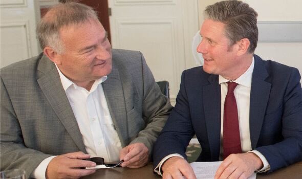 HopeDah26's tweet image. Starmer said, Anyone with information about Epstein should share it, after Andrew failed to appear in US courts. So Starmer should share his information on Nick Brown, or don’t his rules apply to him.