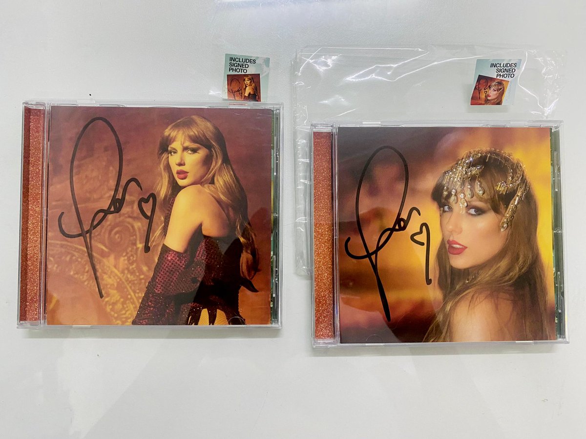 ayraswiftie's tweet image. Selling signed photo 1 and 3 for $55 each (resell) + shipping g&amp;amp;s as I found another style i’d like more. Prefer to sell them together.