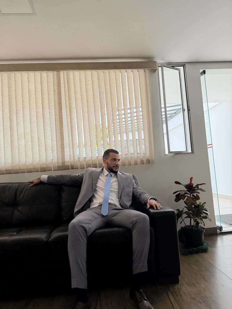 silas_wing's tweet photo. 🤵🏾‍♂️ https://t.co/QHfK8fhvo5