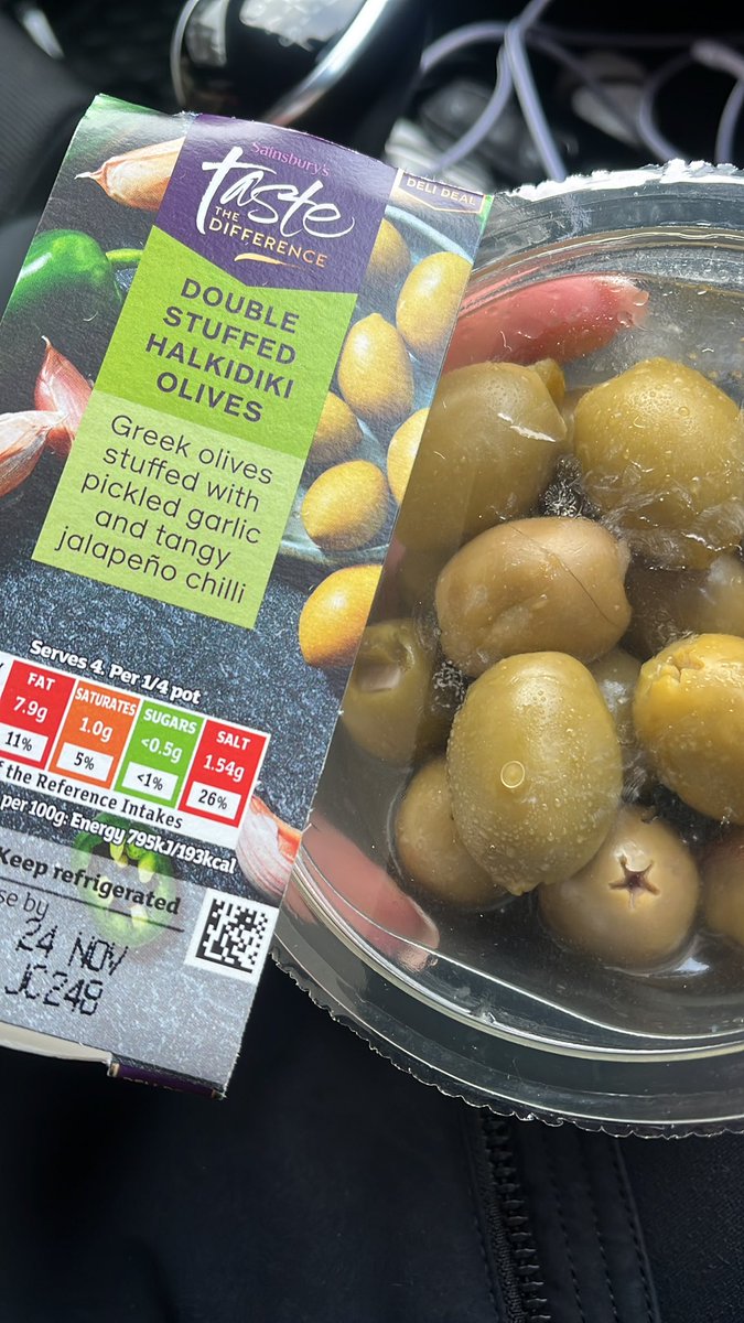 Sofie_Cee's tweet photo. @sainsburys why is there a hair on my unopened olive? My (now ex)favourite olives 😭 https://t.co/3vqjFPsR2Y