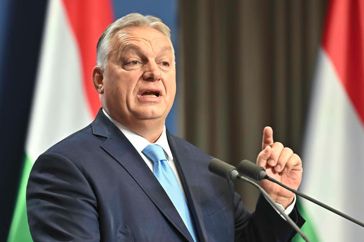 Daractenus's tweet image. Viktor Orban has officially notified the European Commission that unless the European Union “immediately and unconditionally” supports the &quot;peace plan&quot; of Donald Trump, Hungary will block any and all forms of European aid for Ukraine.