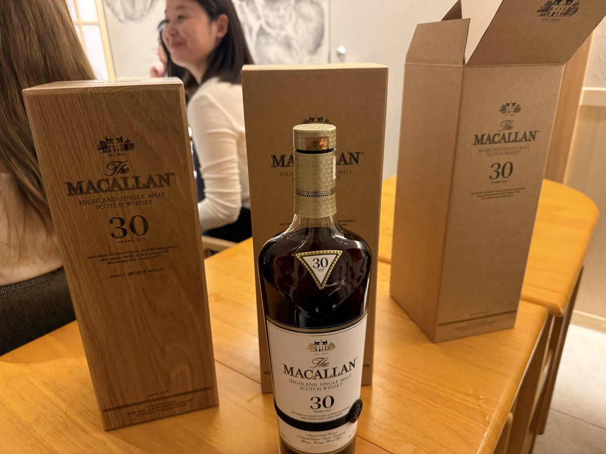 BitInvolution's tweet image. 从我开始做市场开始，每天最担心的就是，钱花了出不来KPI，出KPI又担心ROI。

所在行业又是一个强周期的行业，景气的时候，预算相对充足，担心钱花了，破不了圈，行业不景气的时候，担心没钱花，是不是要缩编，砍预算。…