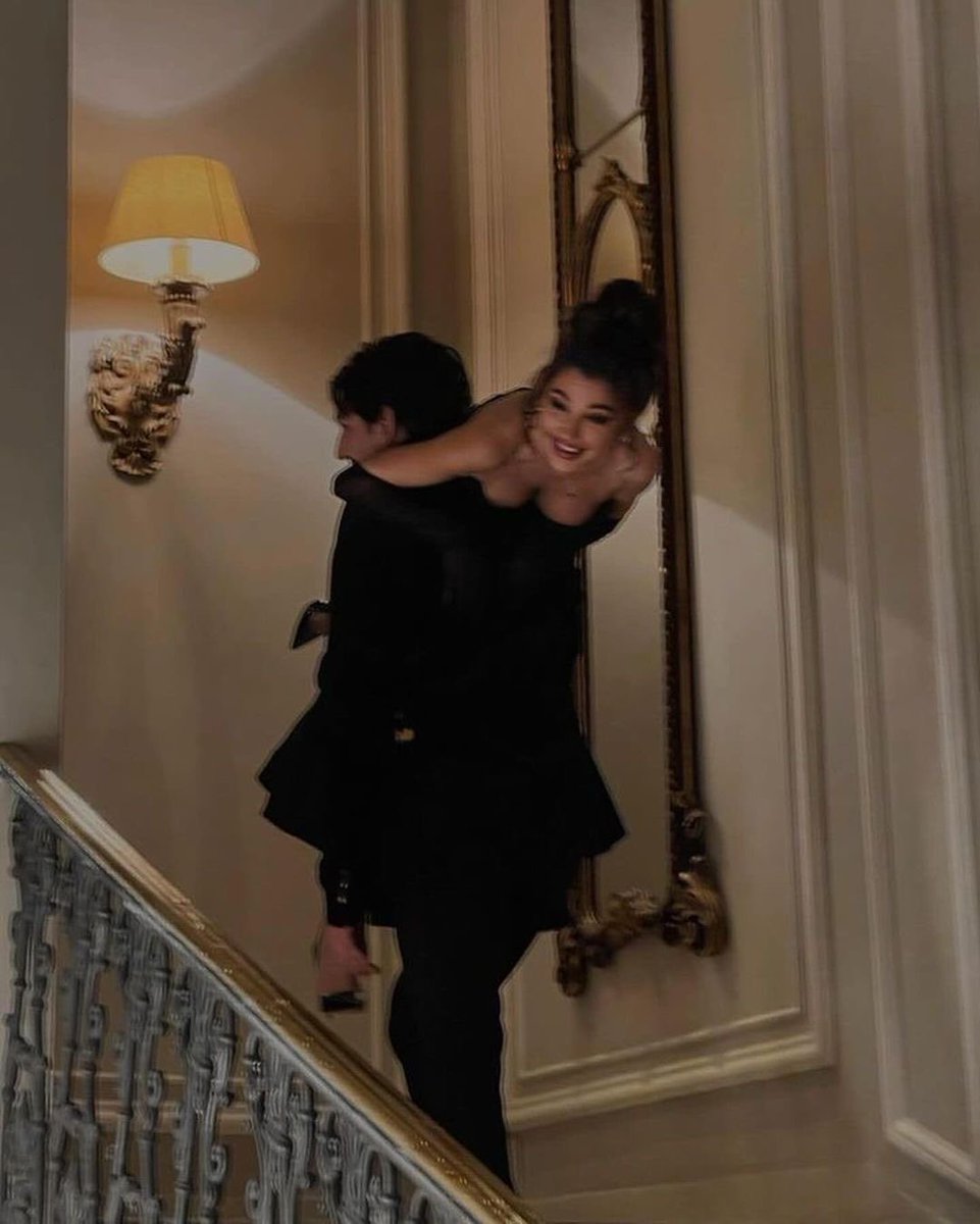 تٌركي."🖤 tweet media