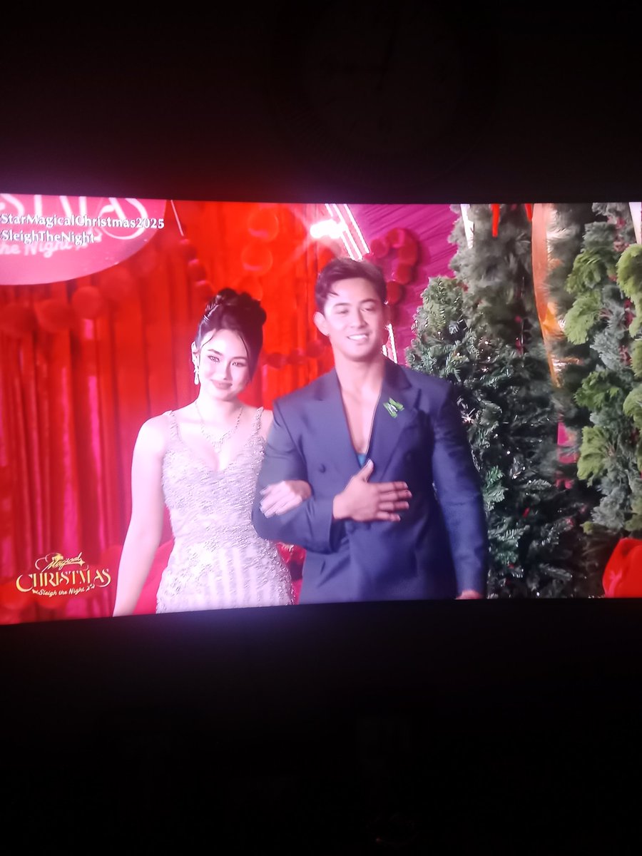 ShirlyAnGepuit's tweet photo. Yeahh lets go arjas so happy

#ARJASownsTheNight https://t.co/OnmvsFDceZ