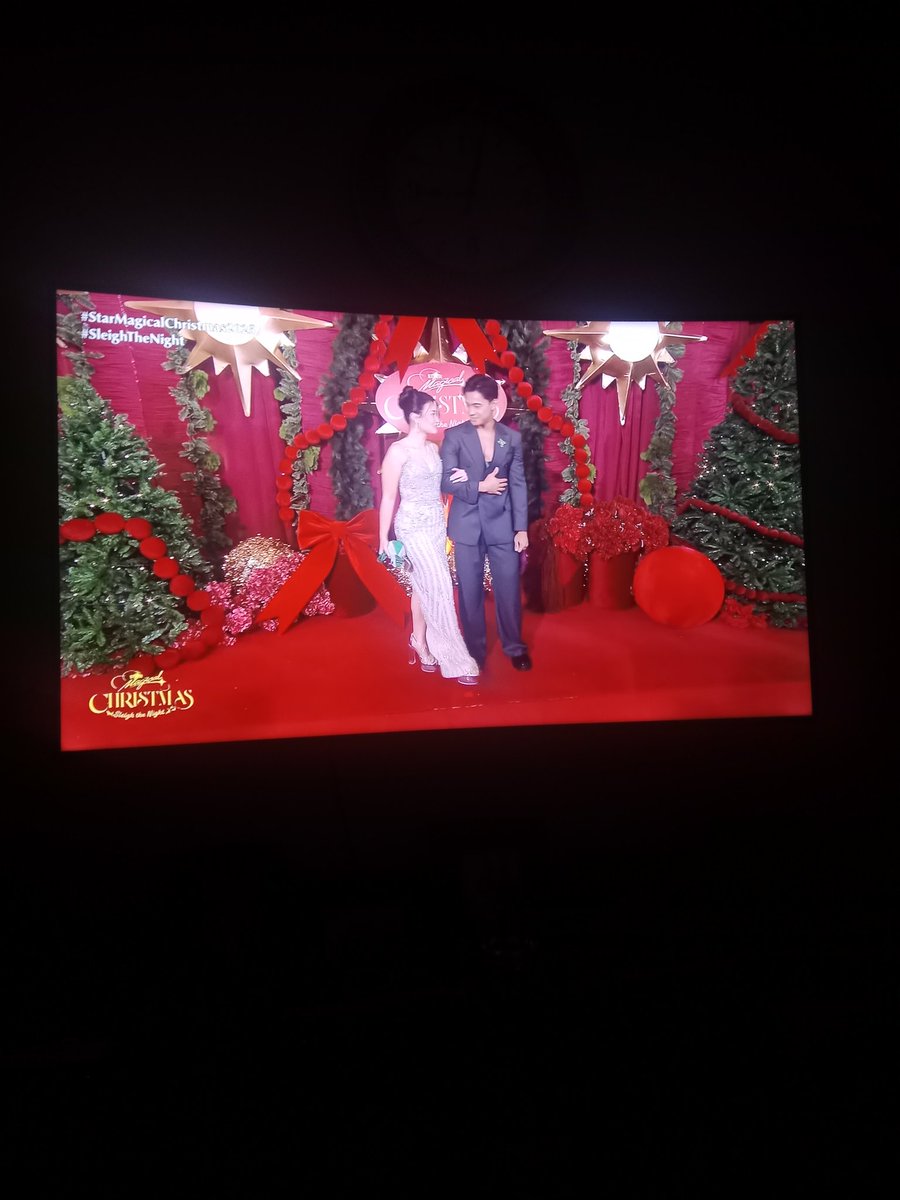 ShirlyAnGepuit's tweet photo. Yeahh lets go arjas so happy

#ARJASownsTheNight https://t.co/OnmvsFDceZ