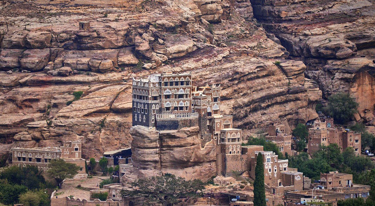 ويكيبيديا العربية tweet media