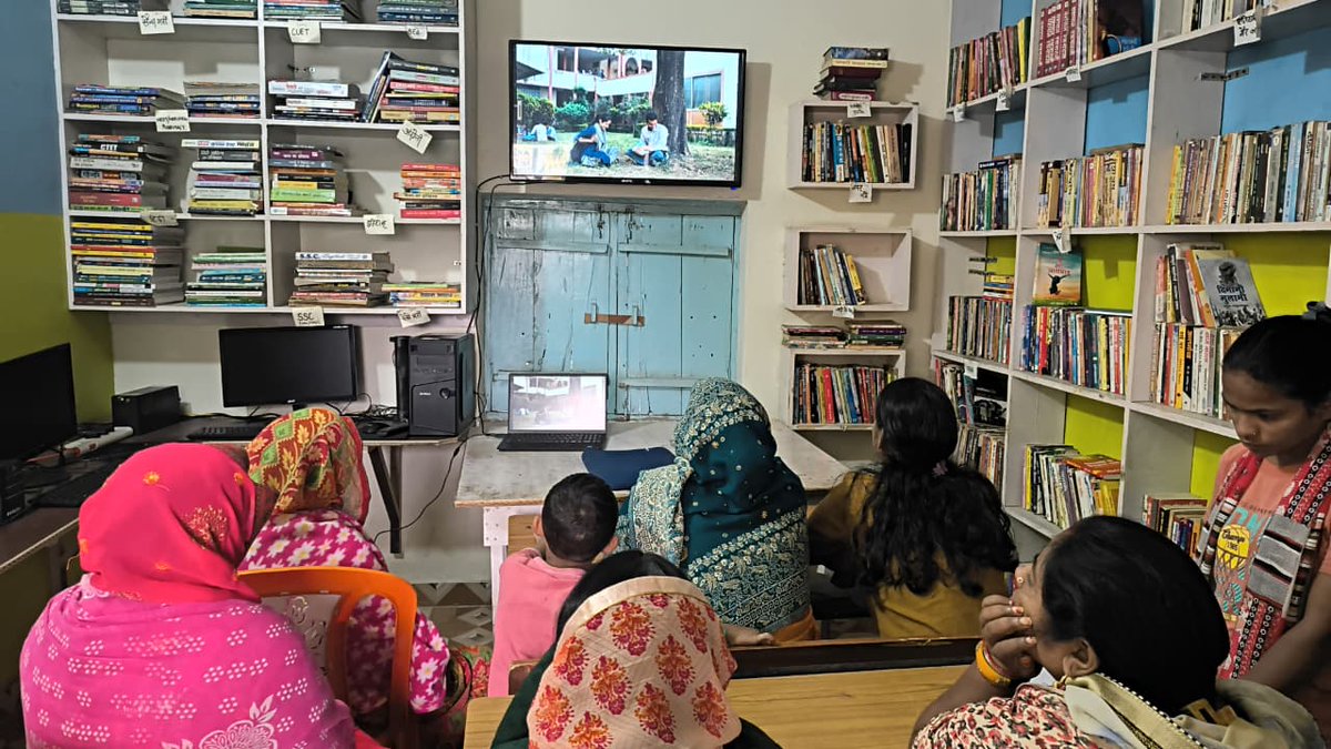 BansaLibrary's tweet image. Today at our Women Adda, a weekly space where women from Bansa and nearby villages come together to talk, learn, and unwind, we hosted a special community screening of &apos;Homebound&apos; at Bansa Community Library. This beautiful film holds a mirror to the journeys of so many migrant…