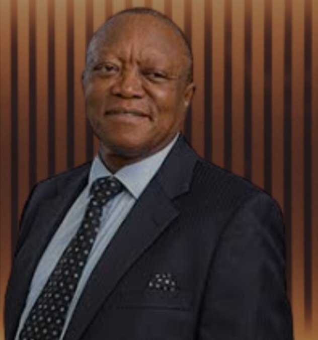 BoyJacobs2's tweet image. The man that destroyed North West bcoz of his hate for Mangope, Popo Molefe.

Now, Nono Maloi is walking on his foot steps after help from Supra and Dakota Legoete.

When they are at Lithuli House, they laugh the loudest.