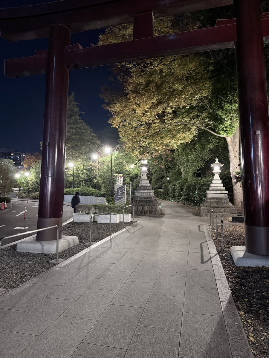 店舗とインストアの
初の同時営業となりました。

店舗へのご来店、インストアイベントへのご来場誠にありがとうございました！

明日は生体を休ませるためお休みを頂戴します。火曜日からまたご来店お待ちしております！

イベント出店はアクアリウムバス様
Loco's Market様と続きます！(^^)