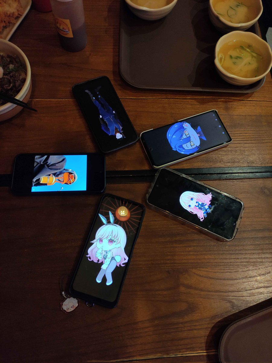 zlazloj's tweet image. Ritual pemanggilan arwah difasilitasi mbah @arginavv