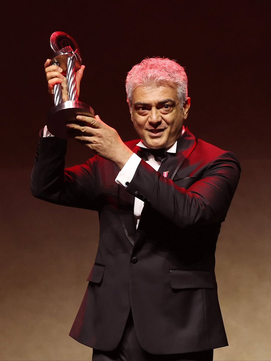 PRATHEESH815's tweet image. 🔥EVER Gentleman 👑AK✨🔥
#Gentleman Driver of the Year 2025 award🎉
#AjithKumarRacing
#AK64