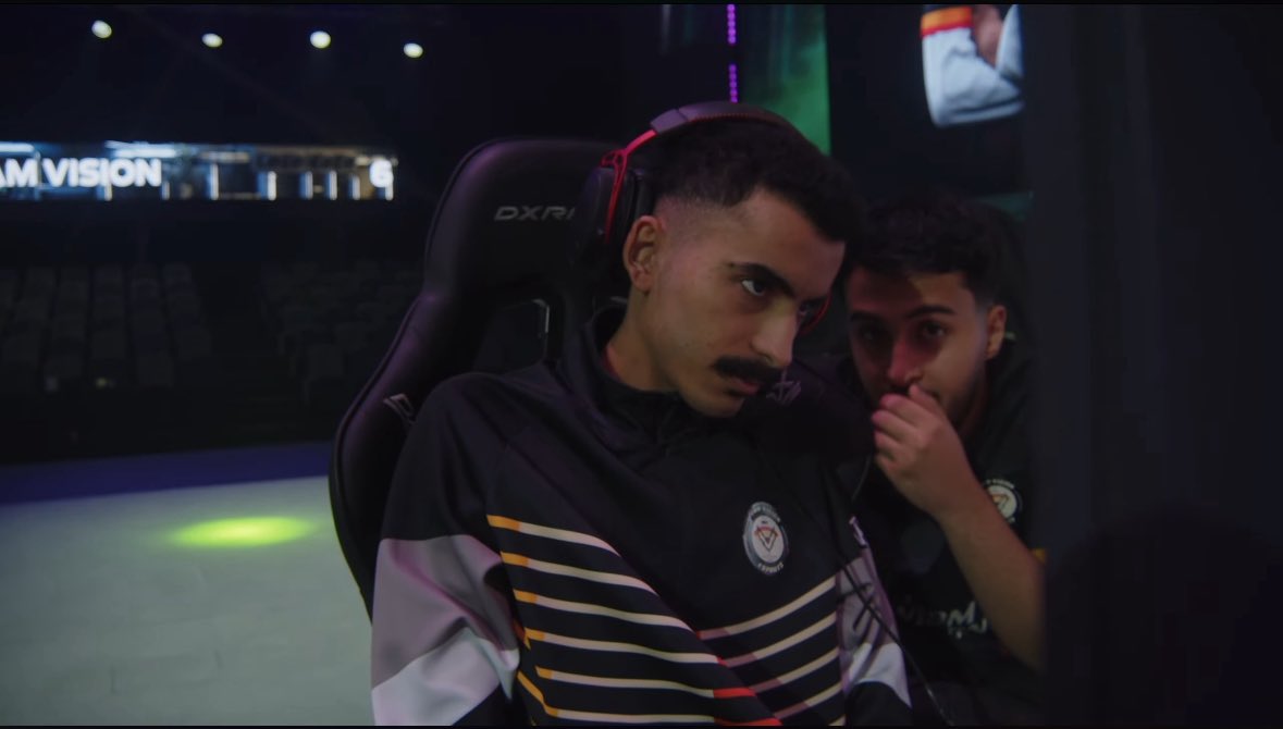 Twis Fhdj tweet media