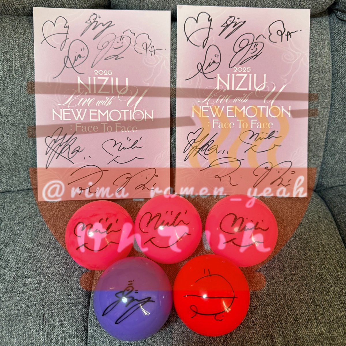 AWAKEツアーでは、サインボールとは無縁の席でみひにこんなbubble送っ